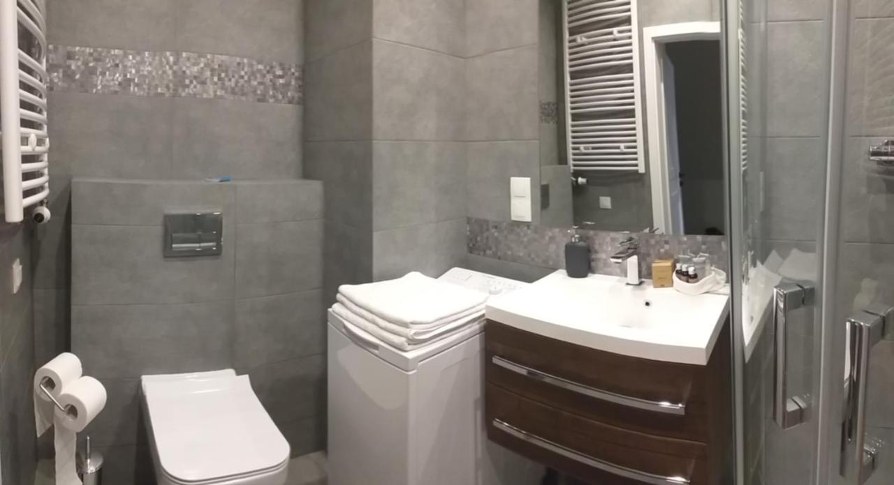 Apartment Am *